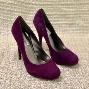 Steve Madden Trinitie purple suede heels